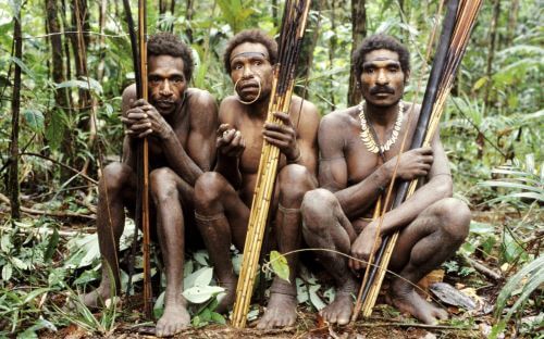 Suku Kanibal Korowai Papua
