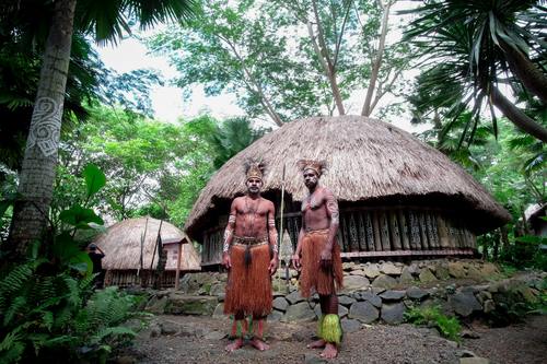 5 Suku Lokal yang Terkenal Berkekuatan Gaib Suku Asmat - Papua