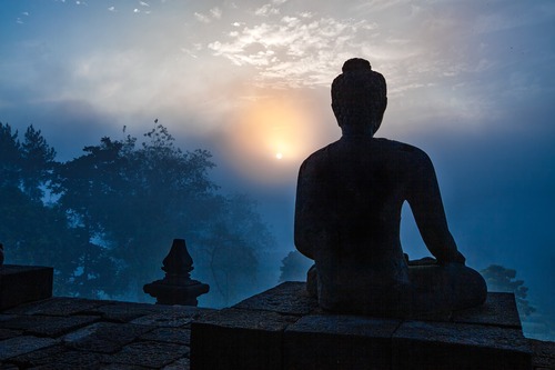 Patung Budha - Mencari Tau Asal Muasal Terciptanya Pulau Jawa
